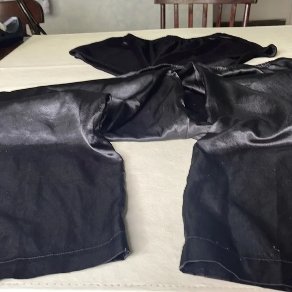 #Silk style pants and #velvet daisy dukes - Picture 6 of 9